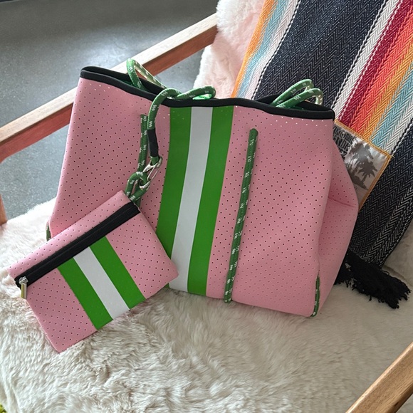Stylish Pink and Green Tote Bag - Picture 3 of 5